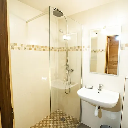 5 Pieces, 4 Chambres, Animaux Admis, Parking